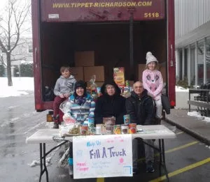 Food Drive in Ottawa for Move for Hunger
